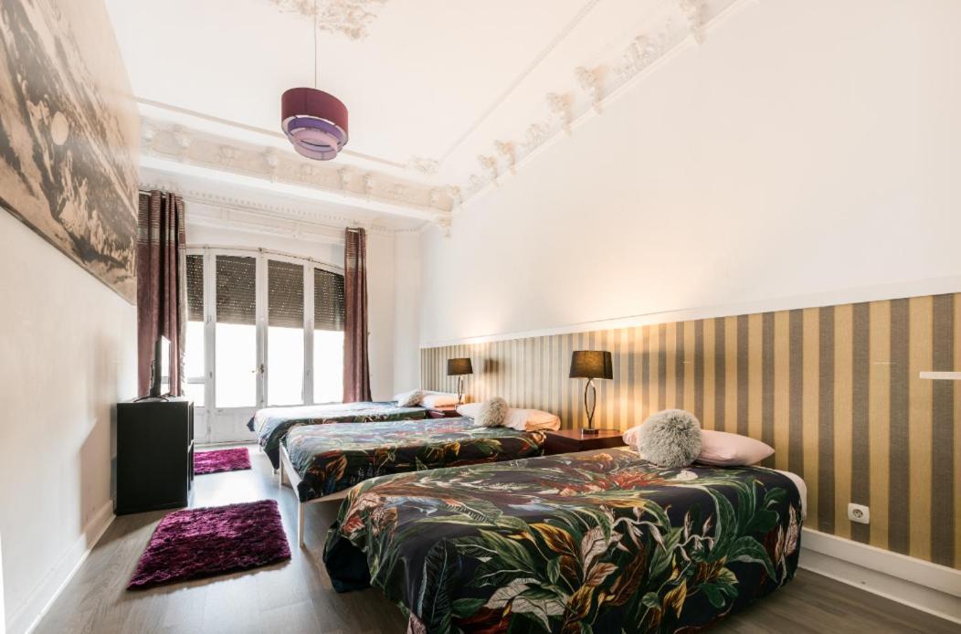 M&F 7 Rooms/7 Bathrooms Over Gran Via 马德里 外观 照片