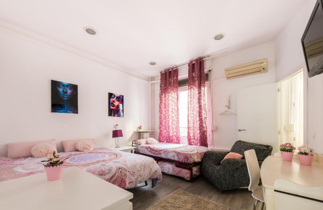 M&F 7 Rooms/7 Bathrooms Over Gran Via 马德里 外观 照片