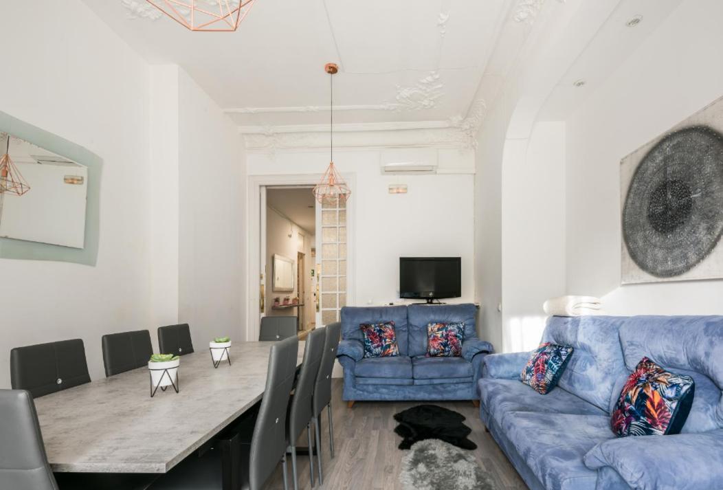 M&F 7 Rooms/7 Bathrooms Over Gran Via 马德里 外观 照片