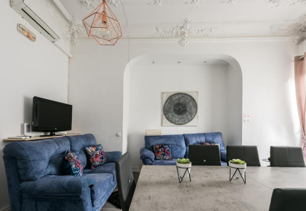 M&F 7 Rooms/7 Bathrooms Over Gran Via 马德里 外观 照片