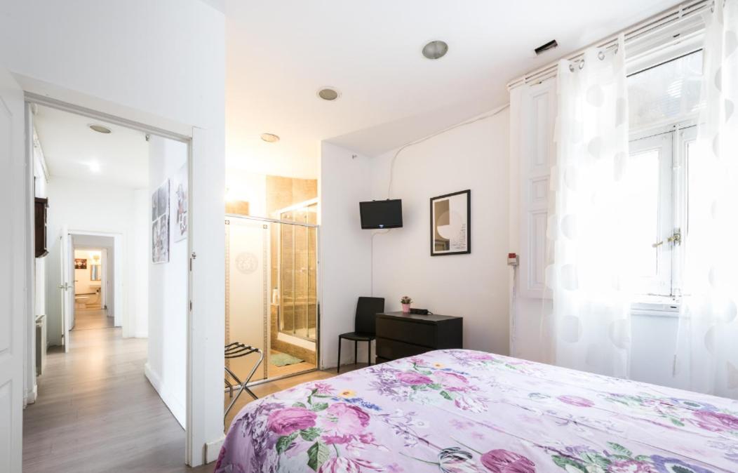 M&F 7 Rooms/7 Bathrooms Over Gran Via 马德里 外观 照片