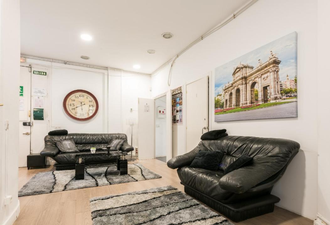 M&F 7 Rooms/7 Bathrooms Over Gran Via 马德里 外观 照片
