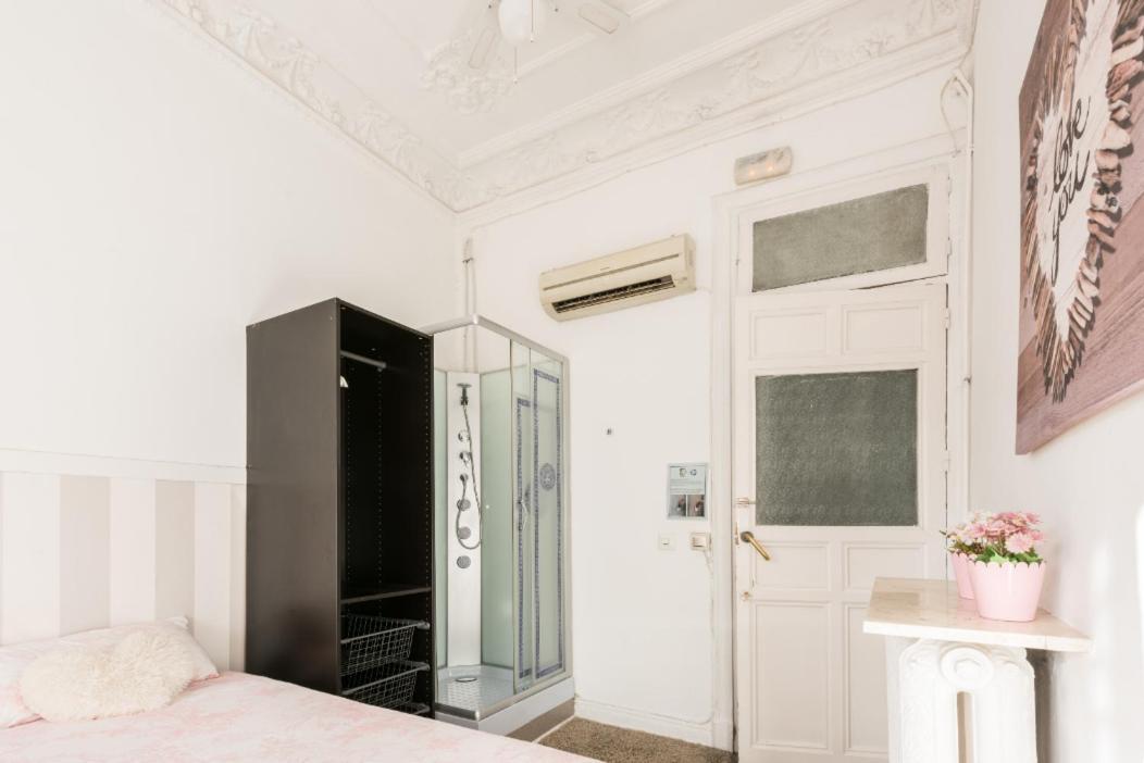 M&F 7 Rooms/7 Bathrooms Over Gran Via 马德里 外观 照片