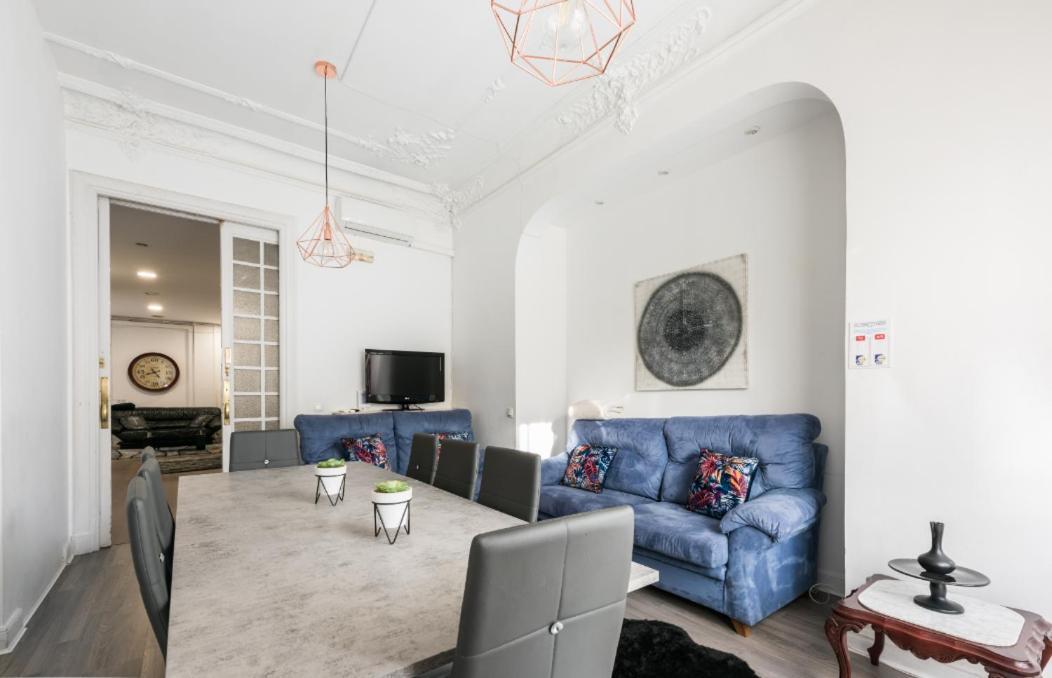 M&F 7 Rooms/7 Bathrooms Over Gran Via 马德里 外观 照片